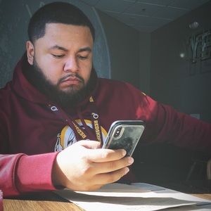 Meet your Posher, Josue